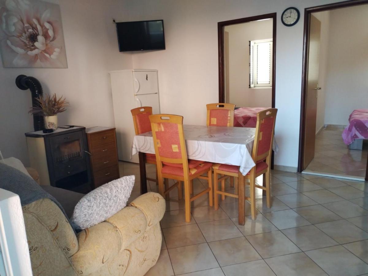 ביוגראד נה מורו Apartman Kristina Sa Dvije Sobe מראה חיצוני תמונה